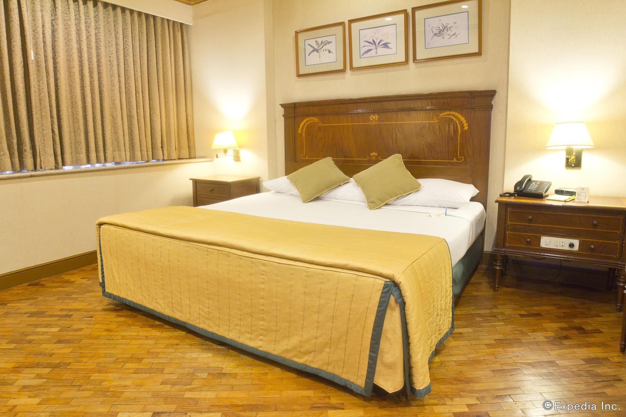 Herald Suites - Multiple Use Hotel Makati City Buitenkant foto