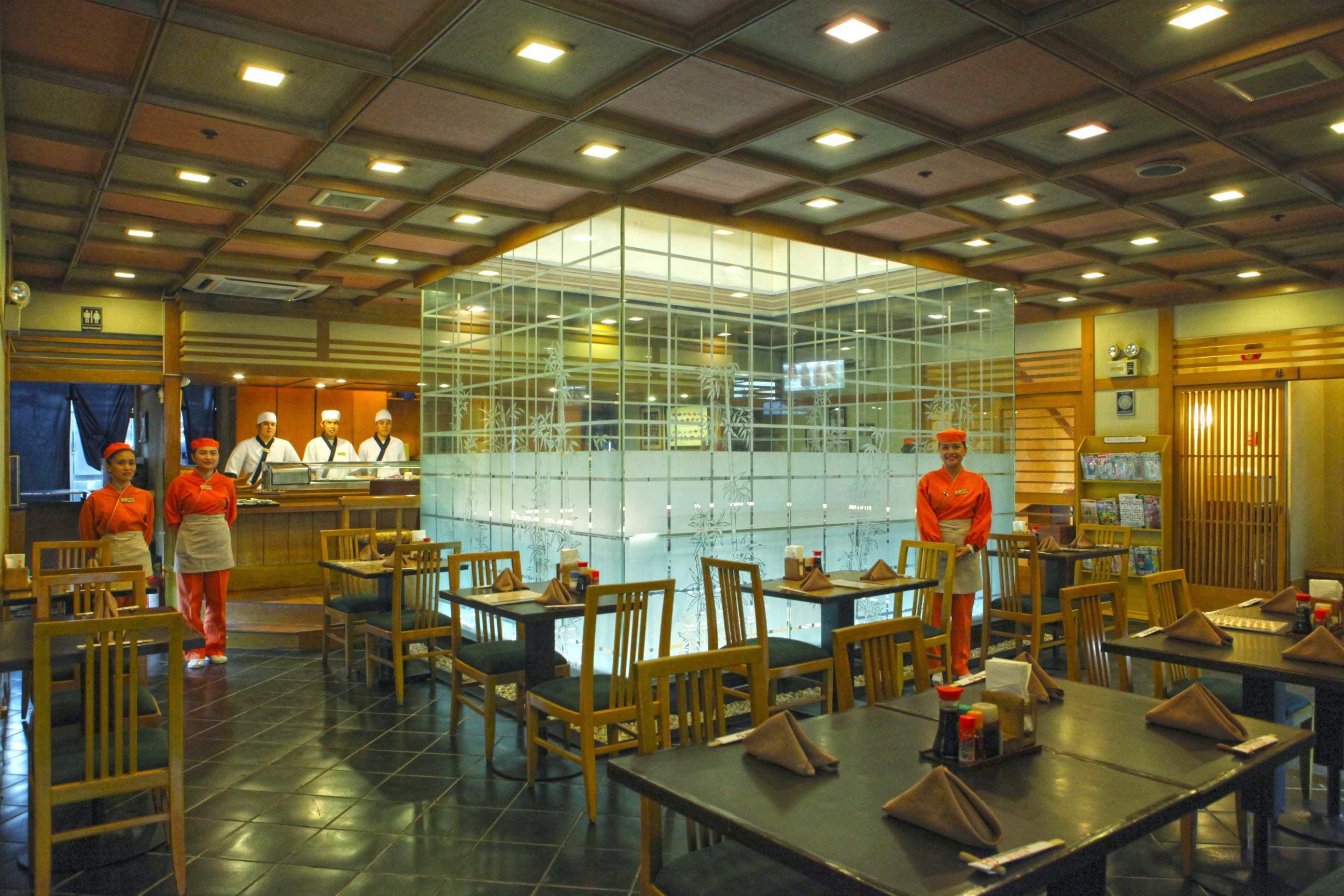 Herald Suites - Multiple Use Hotel Makati City Buitenkant foto