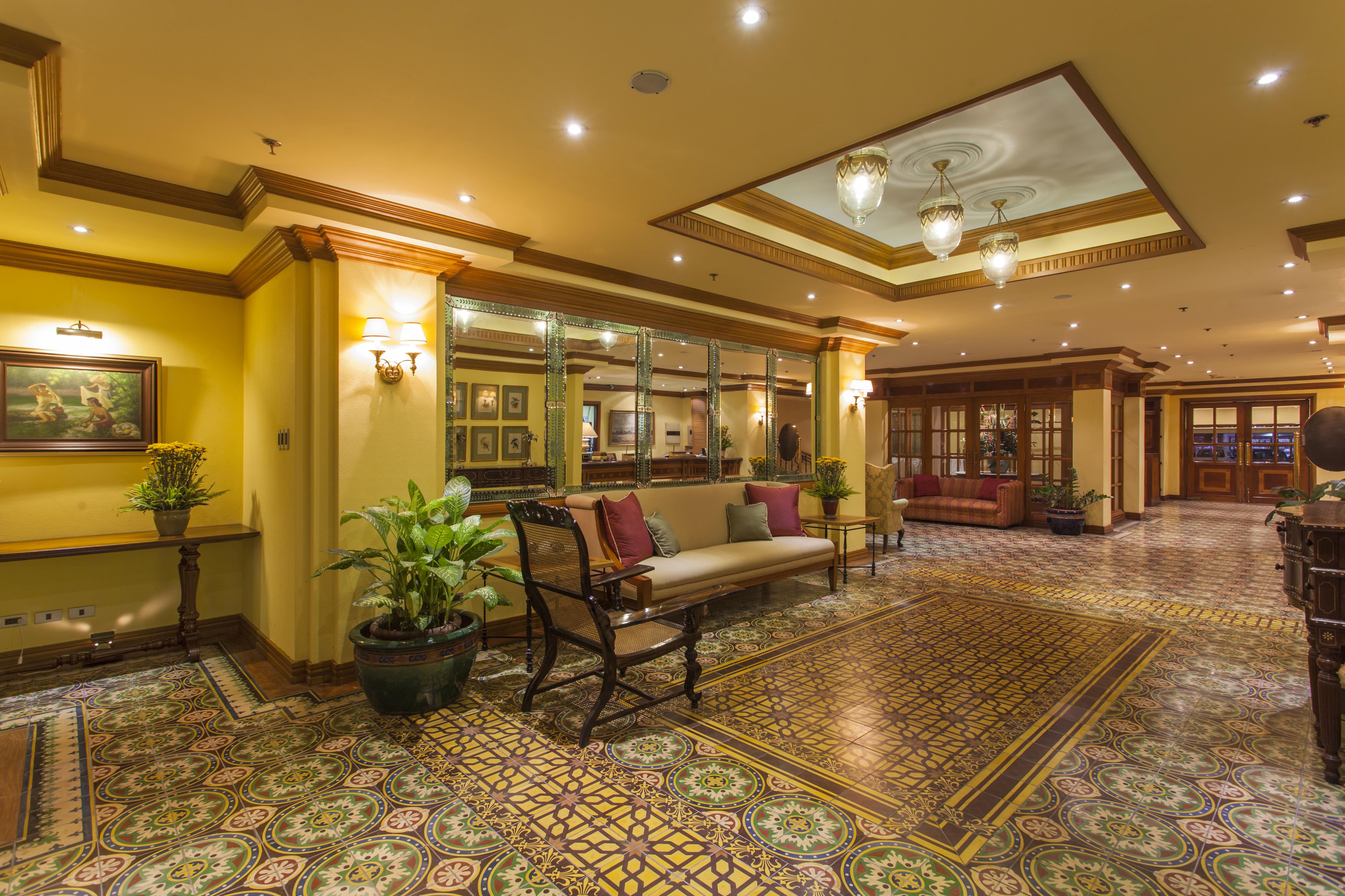 Herald Suites - Multiple Use Hotel Makati City Buitenkant foto