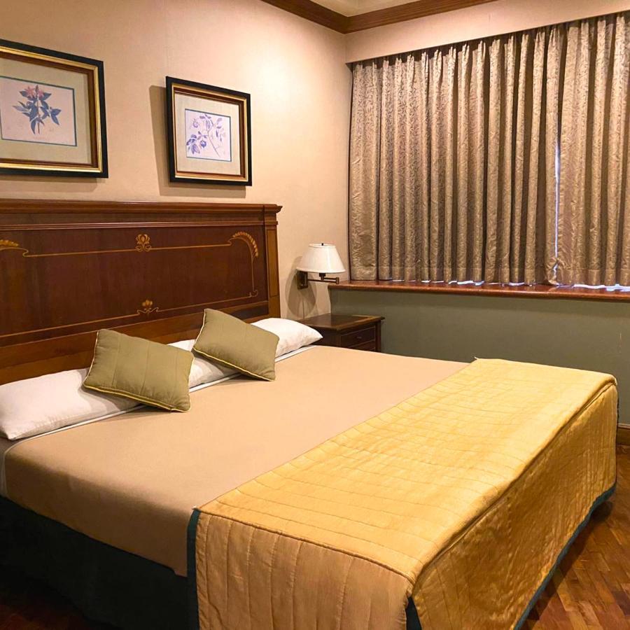 Herald Suites - Multiple Use Hotel Makati City Buitenkant foto